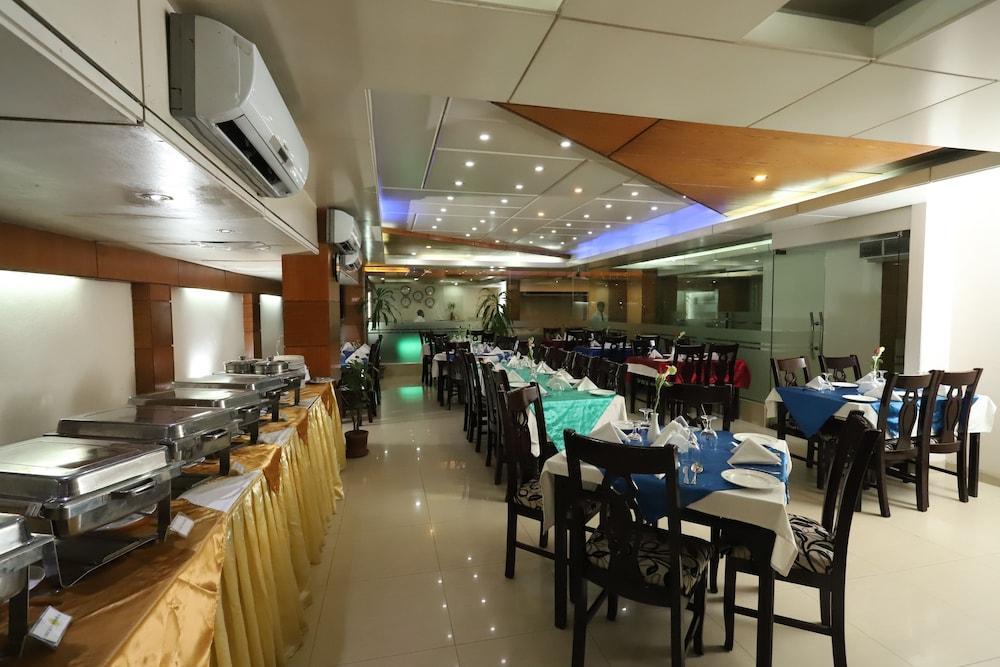 Dhaka Golden Inn - Banani'Lakeside Buitenkant foto
