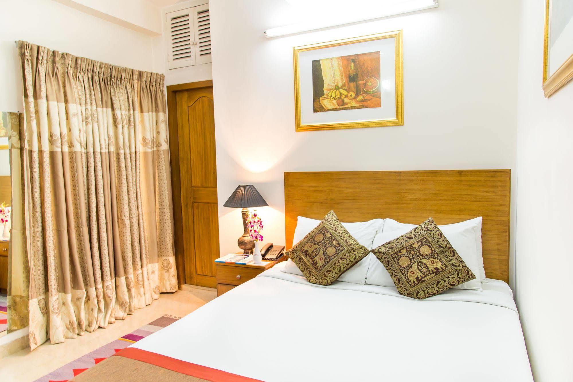 Dhaka Golden Inn - Banani'Lakeside Buitenkant foto