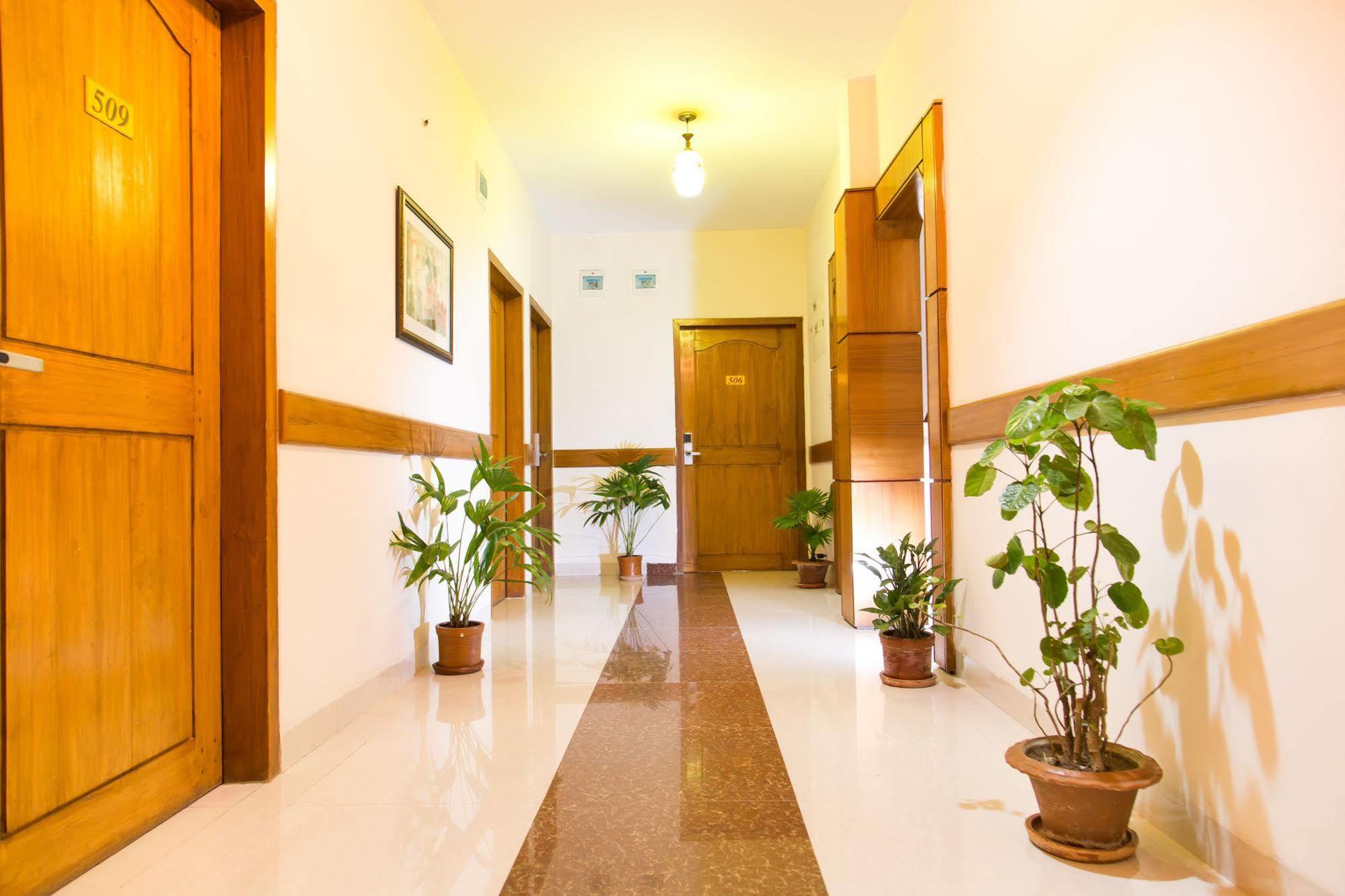 Dhaka Golden Inn - Banani'Lakeside Buitenkant foto
